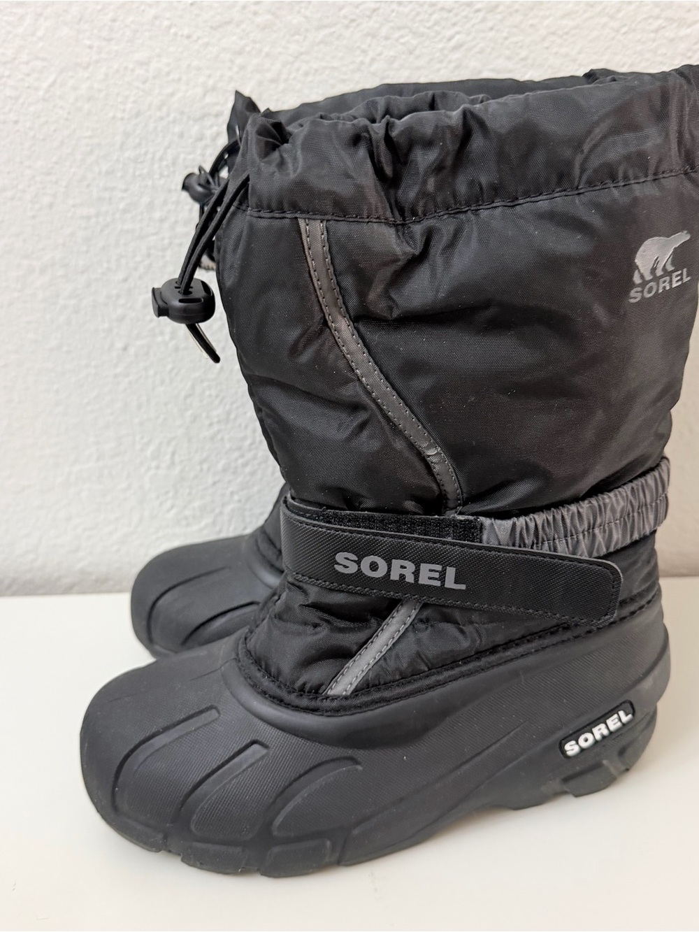 Sorel Flurry Kids Snow Boots Black Gray Waterproof Winter Youth Size 2